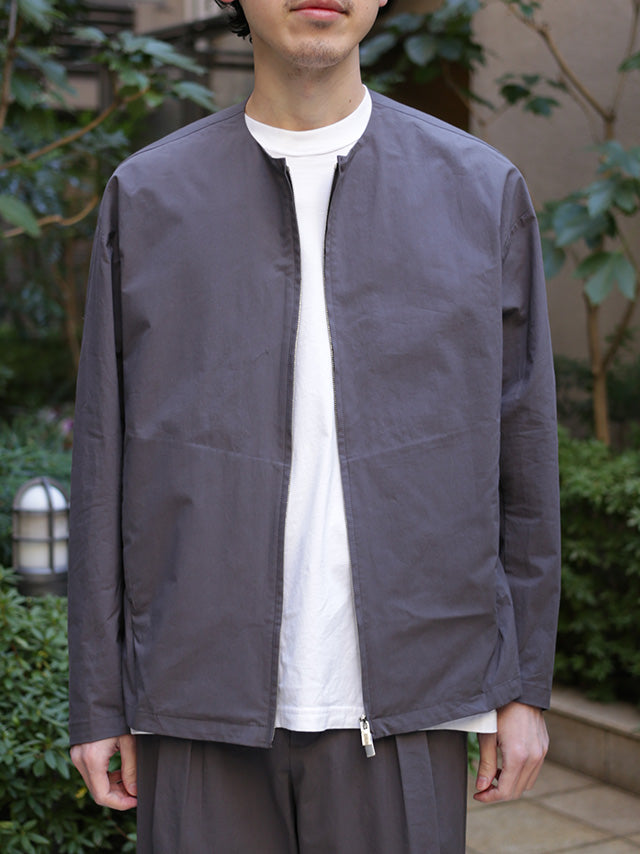 CO STRETCH TYPEWRITER COLLARLESS BLOUSON-D.GRAY