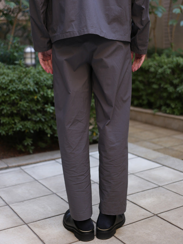CO STRETCH TYPEWRITER TAPERED FIT TROUSERS-D.GRAY